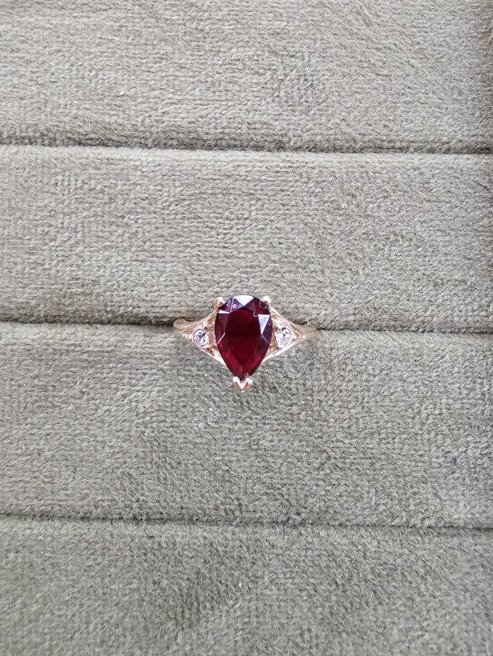 Vintage Avon Ring Size 4.5 - Picture 1 of 5